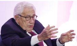 كيسنجر: حان وقت التفاوض وتفكك روسيا سيقود لفوضى مدمرة